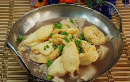 锅仔味菜煮鱼腐