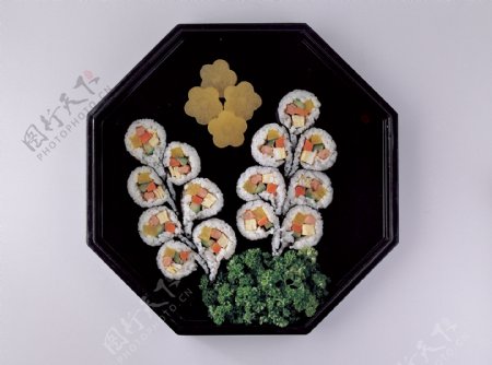 小花形状的寿司图片