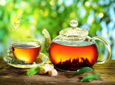 茶与玻璃茶具图片
