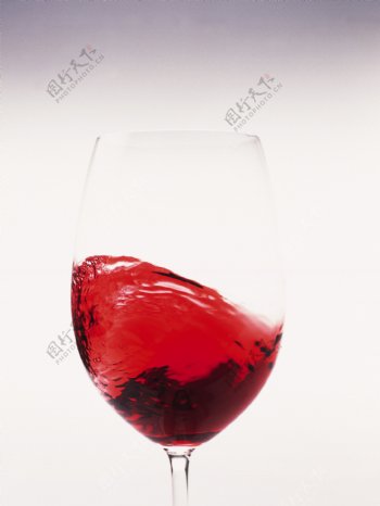 杯中荡漾的红酒写真图片图片