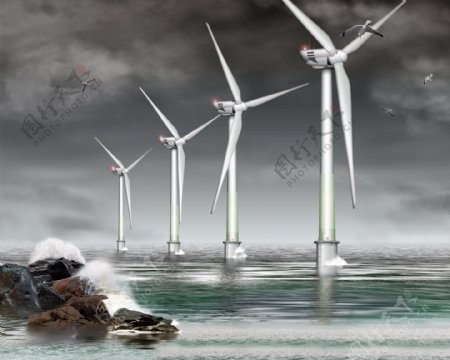 大海内的风车图片