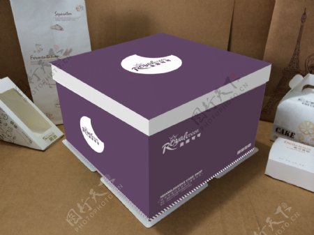 紫色蛋糕盒