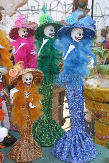 墨西哥民俗庆典的玩偶