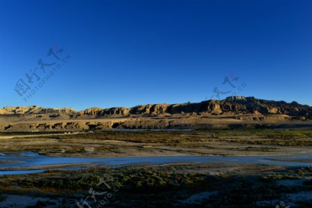 西藏象泉河晨曦风景