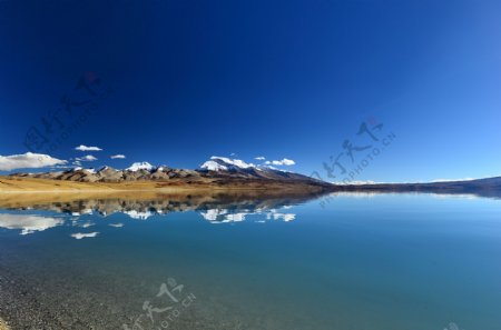 西藏神山圣湖美景