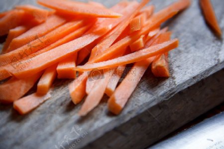 切成丝的胡萝卜