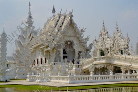 泰国一座白色的寺庙