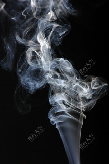 香烟烟雾图片