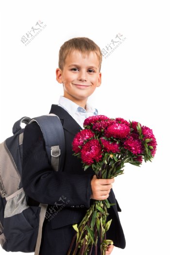 手拿鲜花的男孩图片