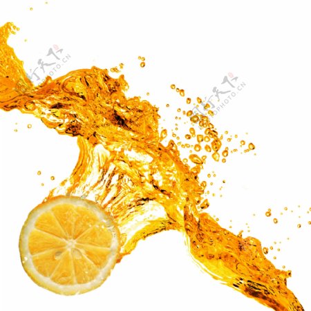加入柠檬的果汁图片