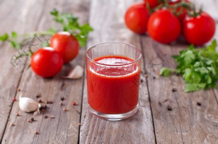 一杯番茄汁