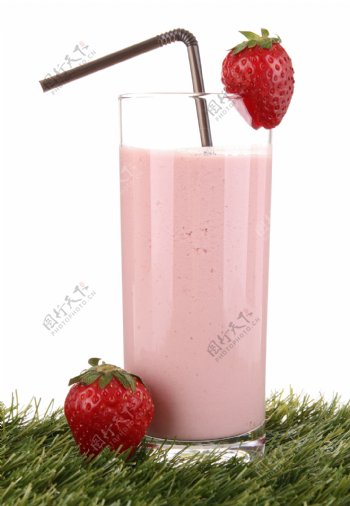 美味的草莓饮料