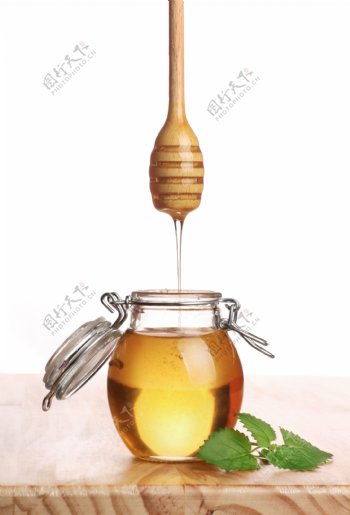 粘稠的优质蜂蜜