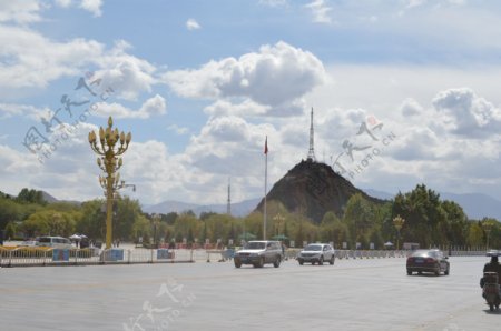 拉萨北京中路药王山图片