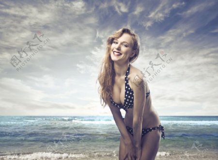 海边的性感女人图片