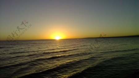 海边夕阳风景图片