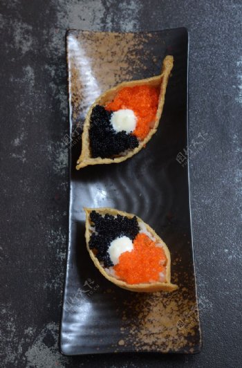 腐皮寿司双色蟹籽图片