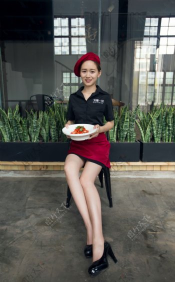 餐厅美女服务员图片