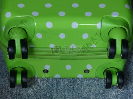 绿色的行李箱