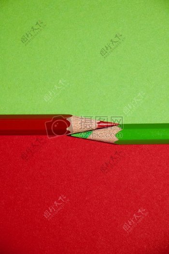 好看的彩色铅笔