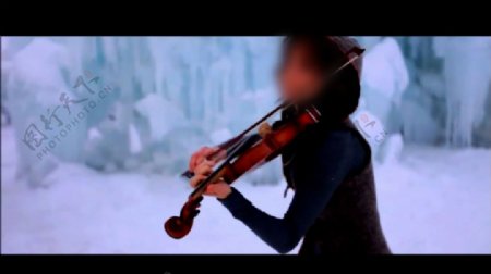 小提琴表演人物视频
