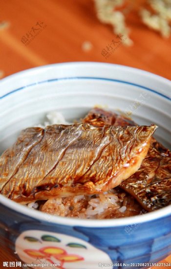 日式蒲烧白带鱼饭