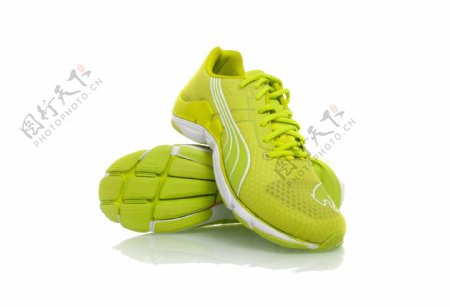 绿色运动鞋png元素
