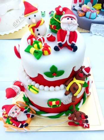 蛋糕圣诞树翻糖蛋糕