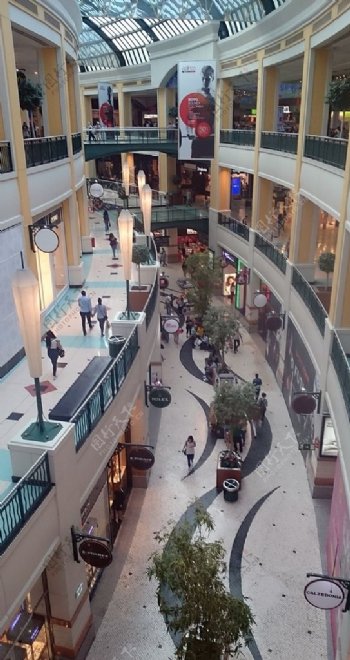 里斯本哥伦布购物中心内景