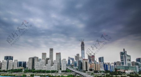 北京夜景车流建筑央视大楼