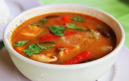 泰式红咖喱鸡肉汤