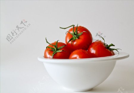一碗新鲜的西红柿183