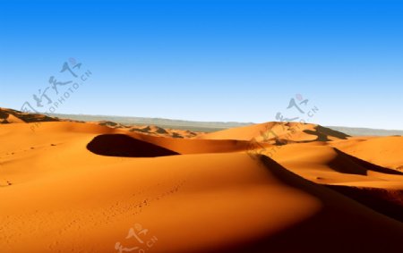 蓝天下的沙漠沙漠风景
