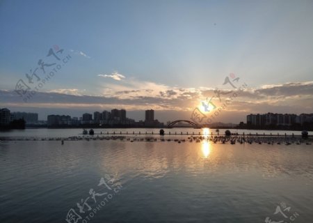 鄂州夕阳逆光摄影