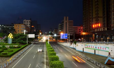 路口夜景