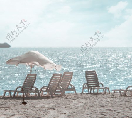 大海沙滩躺椅