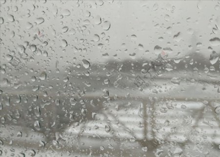 雨夹雪玻璃透视景雪