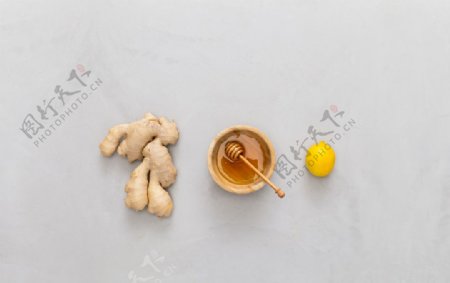 生姜柠檬蜂蜜茶