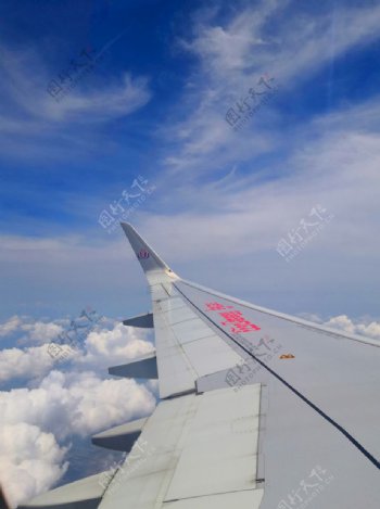 JC航空飞机窗天空