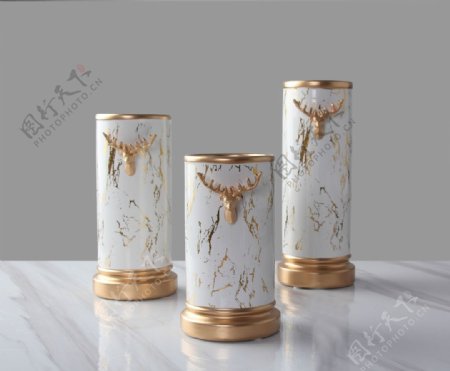 鹿头陶瓷花瓶