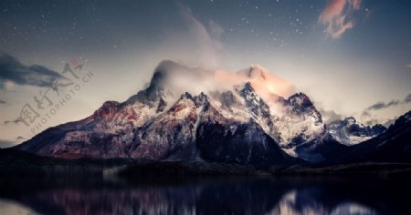 群山雪山风景高山天空