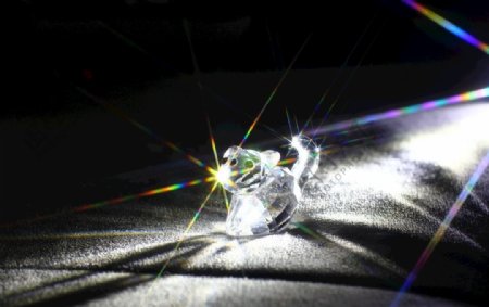 单灯微距摄影之施华洛世奇水晶猫