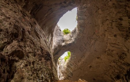 地下洞穴