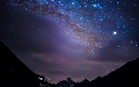 西藏夜晚的星空