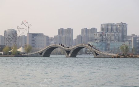 水城M桥