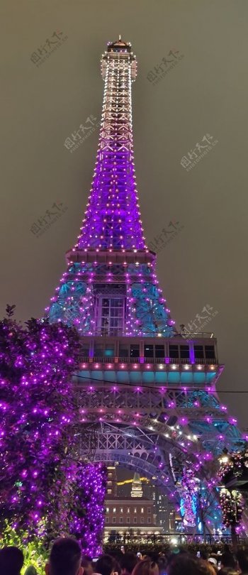 紫色铁塔