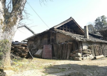 旧木房子
