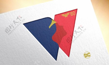 神奇女侠80周年logo