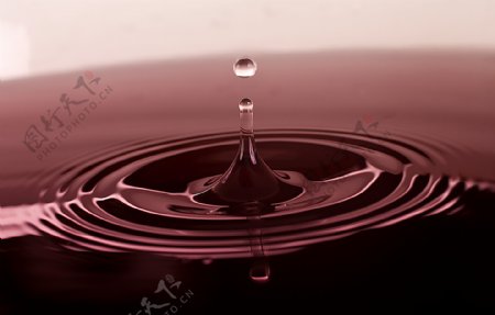 水滴质感图红色水滴