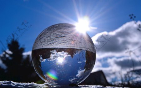 水晶玻璃球图片
